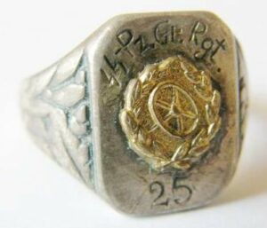 Anillo de Plata de la "SS-Pz.Gr.Regt 25"